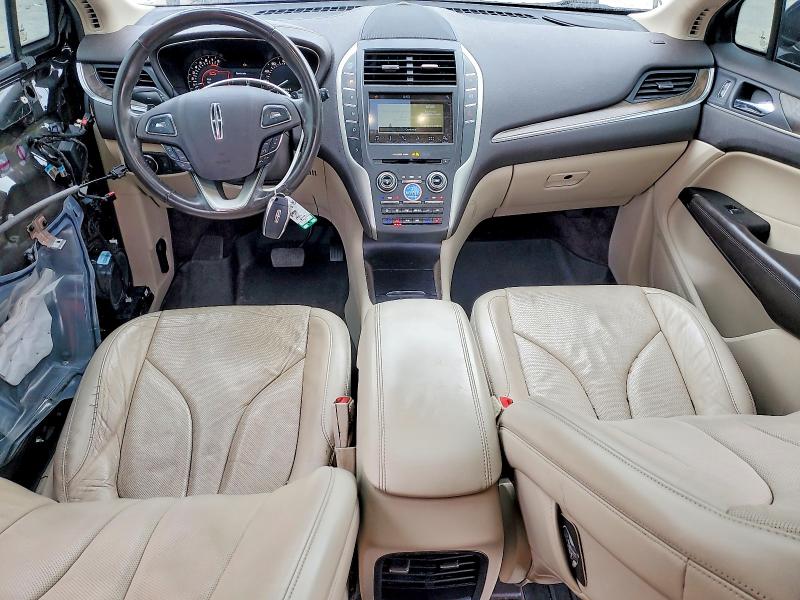 Photo 8 from auction – 2018 LINCOLN MKC RESERV with VIN 5LMCJ3C98JUL12687