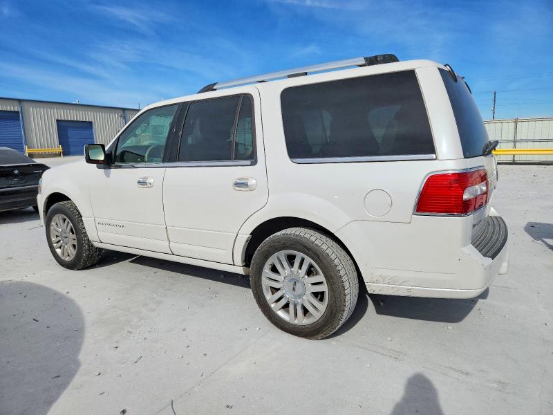 Photo 2 from auction – 2011 LINCOLN NAVIGATOR with VIN 5LMJJ2H52BEJ10253