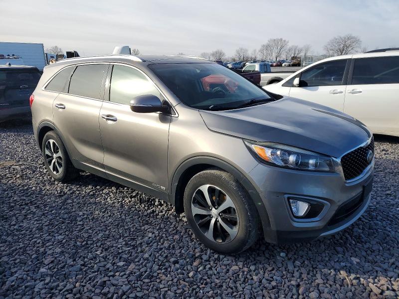 Photo 4 from auction – 2016 KIA SORENTO EX with VIN 5XYPHDA55GG155222