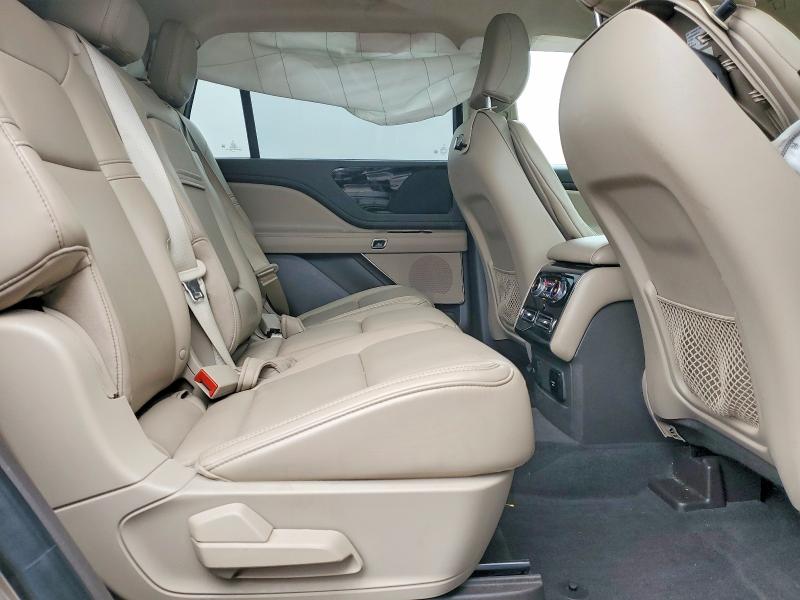 Photo 11 from auction – 2021 LINCOLN AVIATOR with VIN 5LM5J6XC6MGL07720