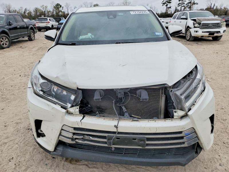 Photo 5 from auction – 2019 TOYOTA HIGHLANDER with VIN 5TDYZRFH9KS361110