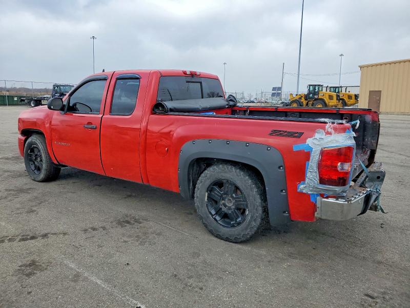 Photo 2 from auction – 2011 CHEVROLET SILVERADO with VIN 1GCRKSE32BZ142252