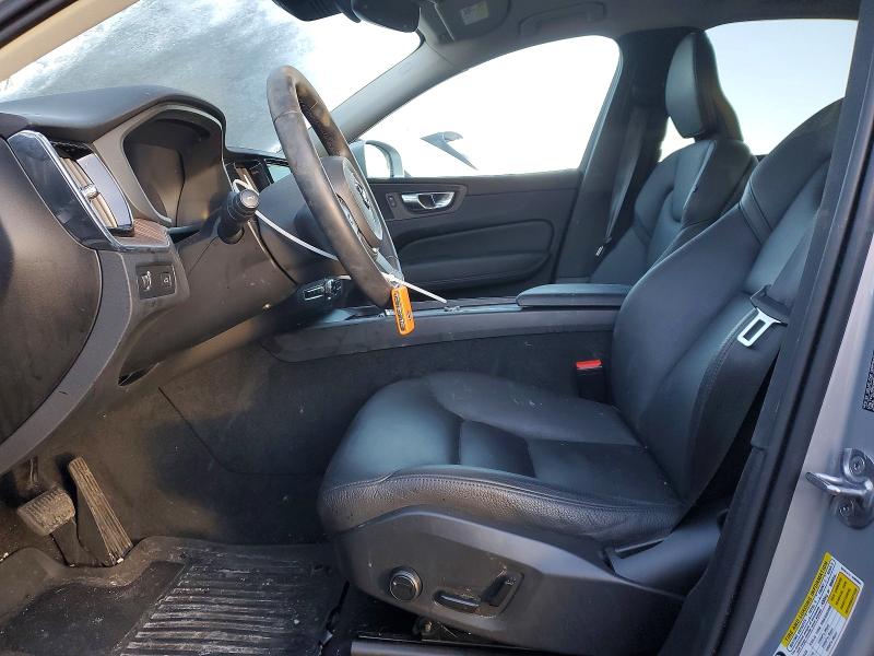 Снимка 7 от търг – 2022 VOLVO XC60 B5 MO с VIN YV4L12RK4N1025816