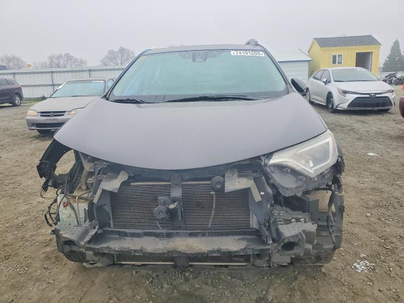 Photo 5 from auction – 2018 TOYOTA RAV4 ADVEN with VIN 2T3RFREV2JW792535