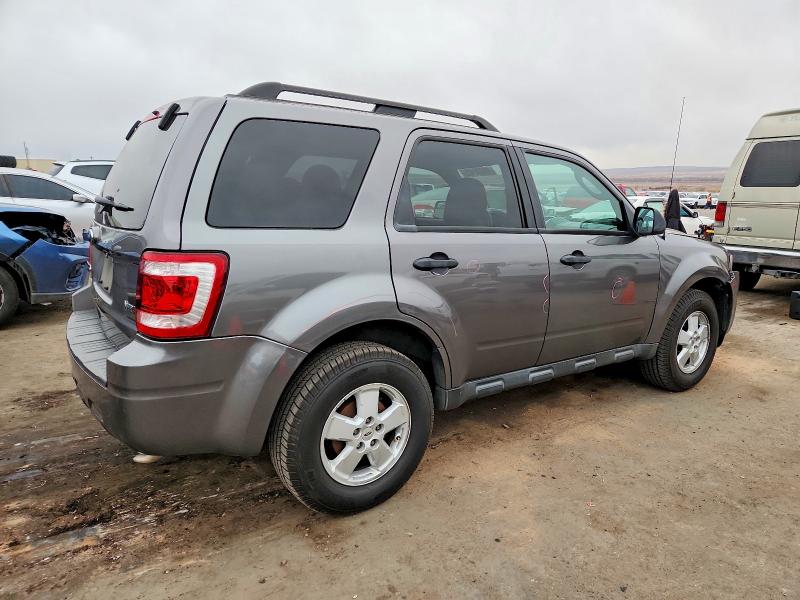 Photo 3 from auction – 2010 FORD ESCAPE XLT with VIN 1FMCU0DG3AKC96237