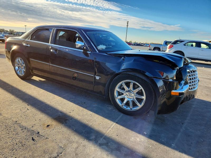 Photo 4 from auction – 2006 CHRYSLER 300C with VIN 2C3KA63H36H519661