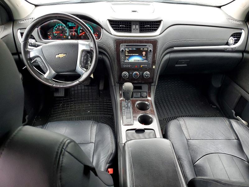 Photo 8 from auction – 2017 CHEVROLET TRAVERSE L with VIN 1GNKRGKD5HJ273228