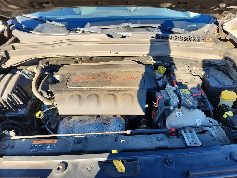Photo 12 from auction – 2017 JEEP RENEGADE S with VIN ZACCJBAB0HPG19130