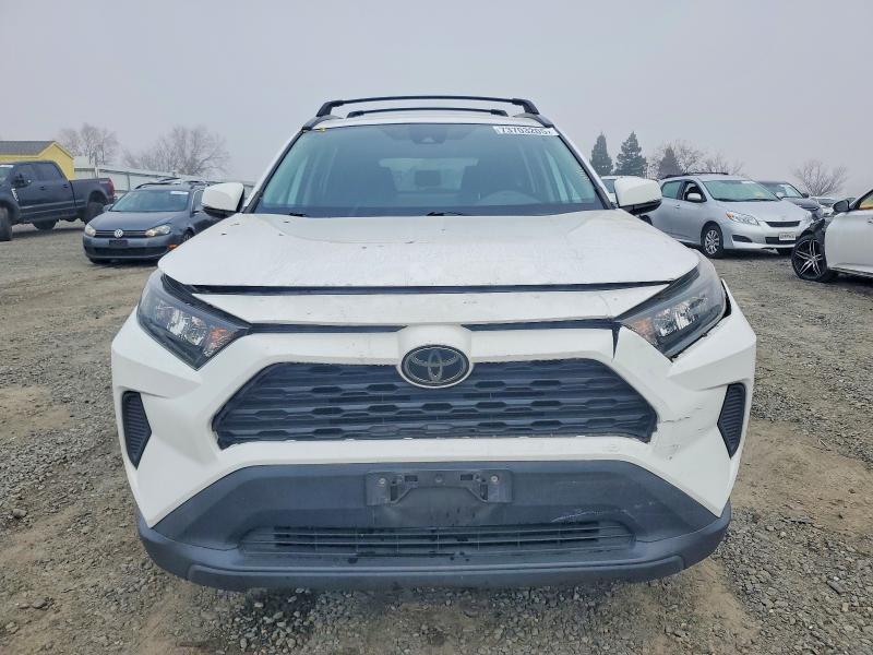 Photo 5 from auction – 2019 TOYOTA RAV4 LE with VIN 2T3K1RFV1KC019475