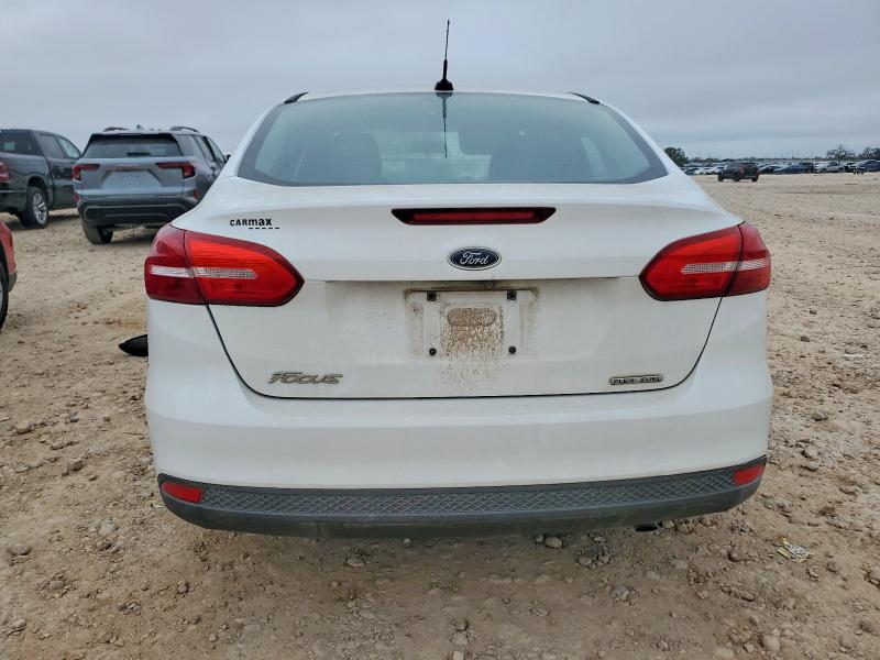 Photo 6 from auction – 2016 FORD FOCUS S with VIN 1FADP3E20GL239247