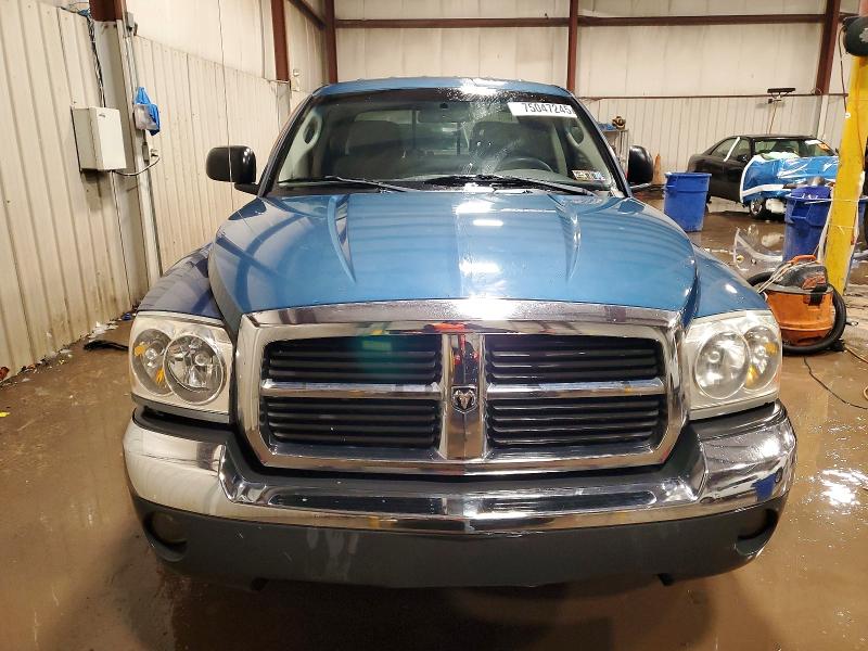 Photo 5 from auction – 2005 DODGE DAKOTA QUA with VIN 1D7HW48N85S273567