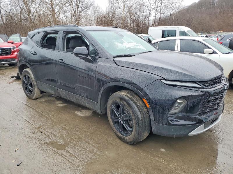 Photo 4 from auction – 2024 CHEVROLET BLAZER with VIN 3GNKBCR48RS261674