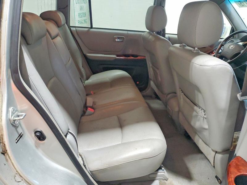 Photo 11 from auction – 2004 TOYOTA HIGHLANDER with VIN JTEEP21A740018050