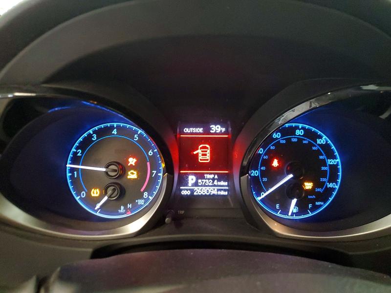 Photo 9 from auction – 2014 TOYOTA COROLLA L with VIN 2T1BURHEXEC111184