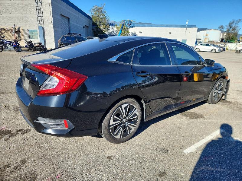 Photo 3 from auction – 2017 HONDA CIVIC with VIN 2HGFC1F76HH659396