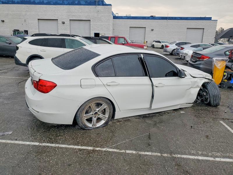 Photo 3 from auction – 2014 BMW 328 with VIN WBA3A5C59EP603720