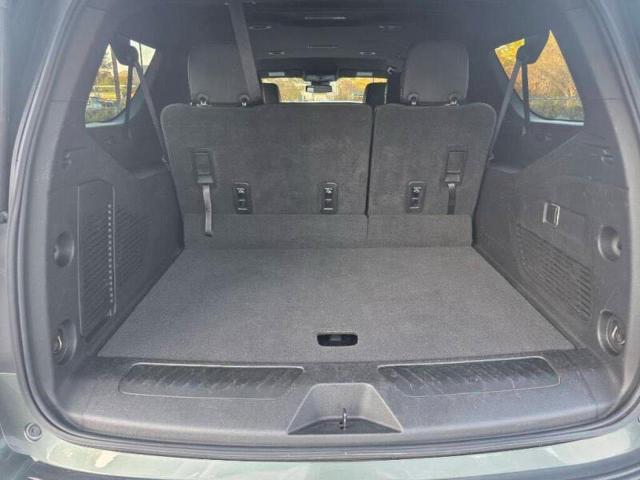 Photo 11 from auction – 2023 CHEVROLET SUBURBAN C with VIN 1GNSCCKD7PR387953
