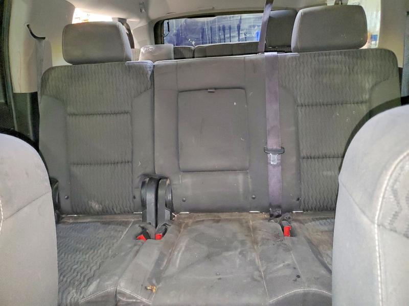 Photo 10 from auction – 2016 CHEVROLET SUBURBAN with VIN 1GNSKGEC2GR231011