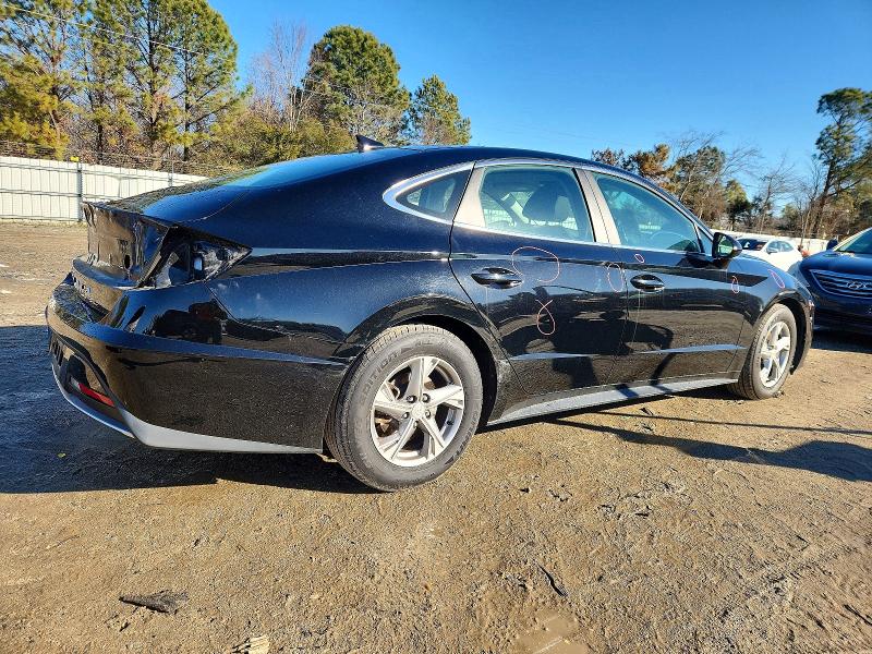 Photo 3 from auction – 2021 HYUNDAI SONATA with VIN 5NPEG4JA8MH104972