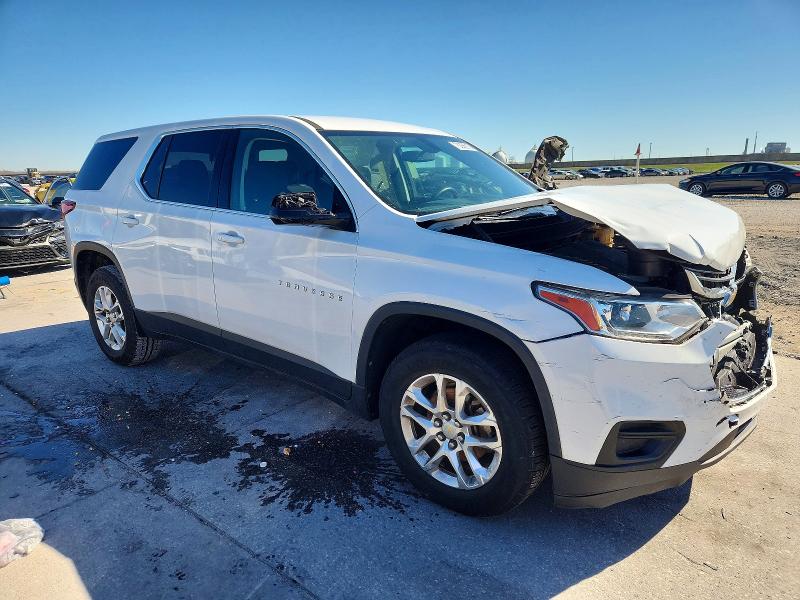 Photo 4 from auction – 2019 CHEVROLET TRAVERSE L with VIN 1GNERFKW5KJ320175