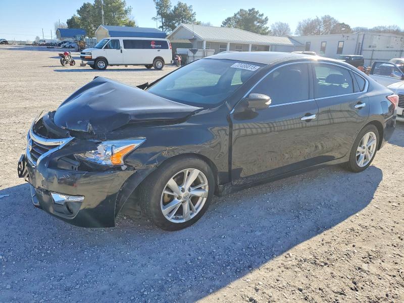 NISSAN ALTIMA 2.5 2013 with VIN 1N4AL3AP2DC101043 - Photo from auction
