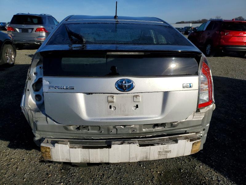 Photo 6 from auction – 2015 TOYOTA PRIUS with VIN JTDKN3DU4F0481985