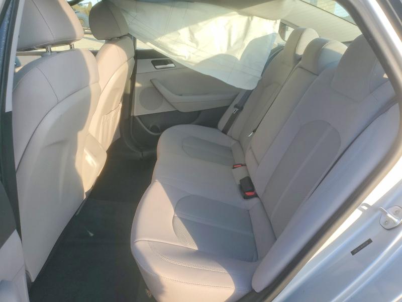 Photo 10 from auction – 2019 HYUNDAI SONATA with VIN 5NPE24AF4KH819304