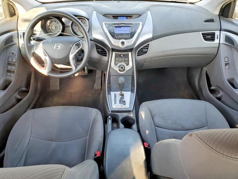 Photo 8 from auction – 2011 HYUNDAI ELANTRA GL with VIN KMHDH4AE0BU084002