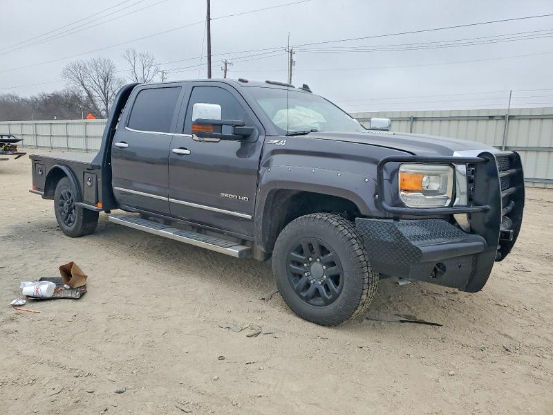 صورة رقم 4 من المزاد - 2016 GMC SIERRA مع VIN 1GT12TE82GF161410
