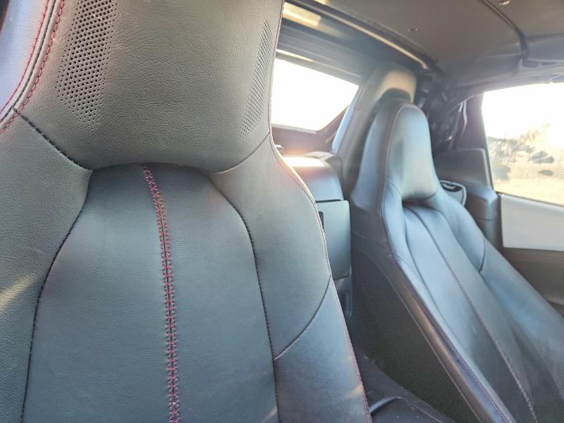 Photo 10 from auction – 2018 MAZDA MX-5 MIATA with VIN JM1NDAM71J0200717