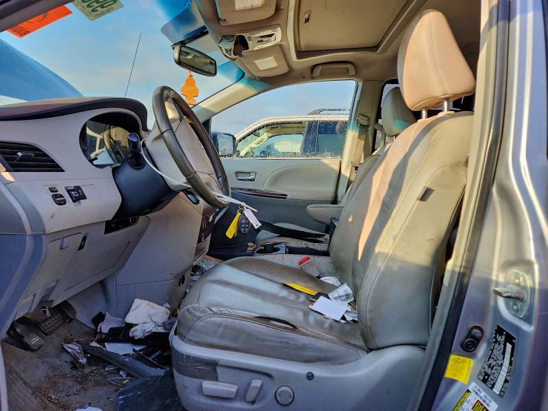 Photo 7 from auction – 2012 TOYOTA SIENNA XLE with VIN 5TDYK3DC8CS260781
