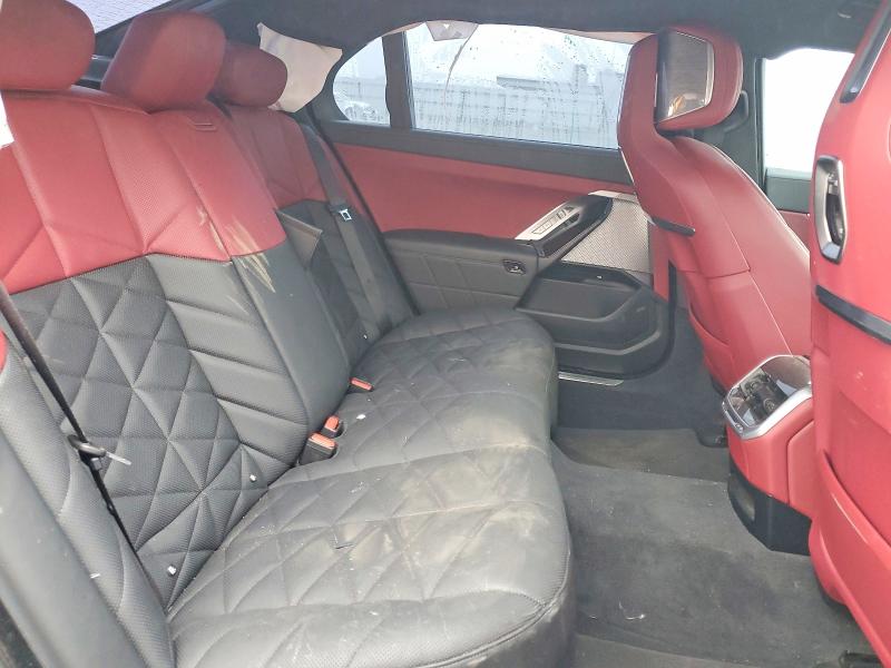Zdjęcie 10 z aukcji – 2023 BMW 740 z VIN WBA23EH07PCM67343