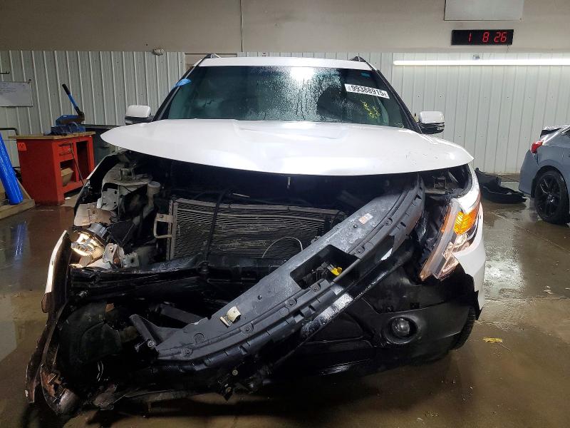 Photo 5 from auction – 2013 FORD EXPLORER L with VIN 1FM5K8F89DGC09581