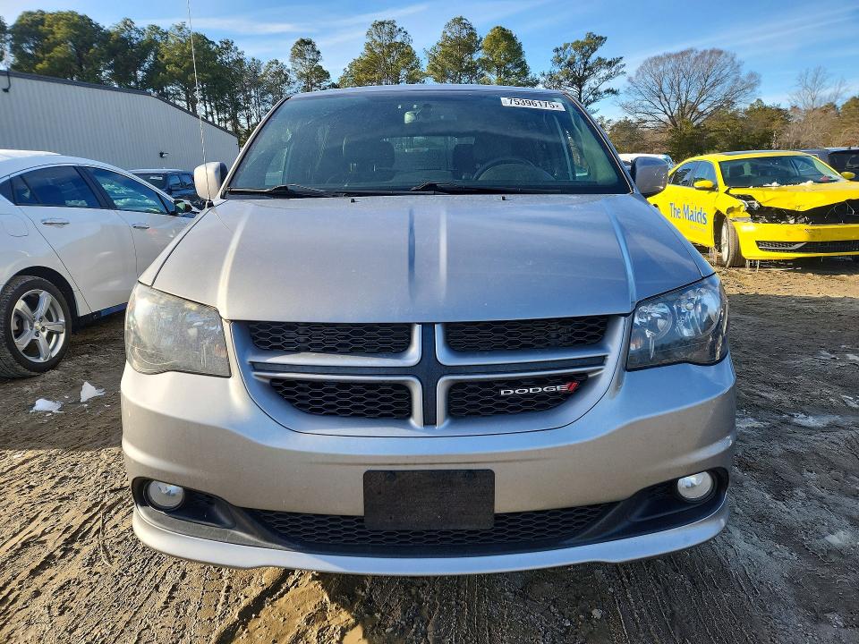 Photo 5 from auction – 2017 DODGE GRAND CARA with VIN 2C4RDGEG7HR555183