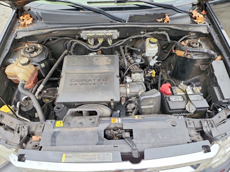 Photo 12 from auction – 2011 FORD ESCAPE LIM with VIN 1FMCU0EG2BKA19711