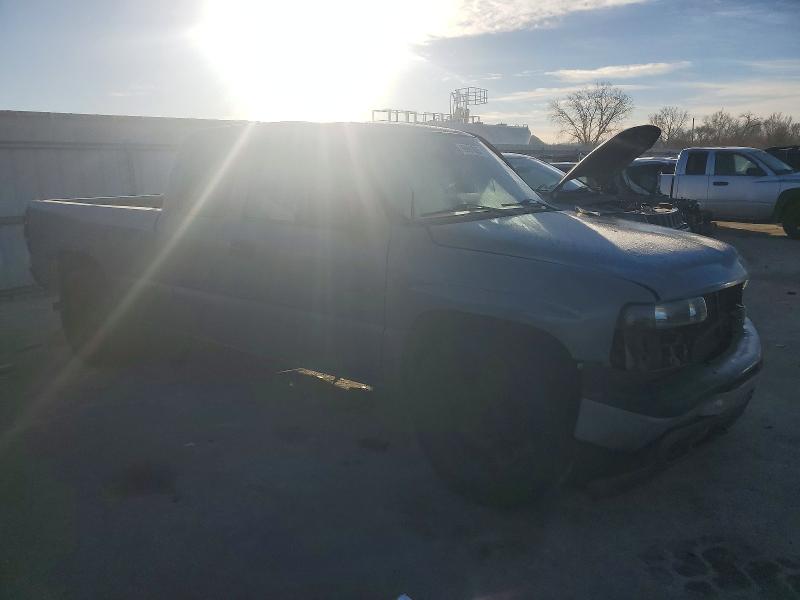 Photo 4 from auction – 2001 CHEVROLET SILVERADO with VIN 2GCEC19V611355987