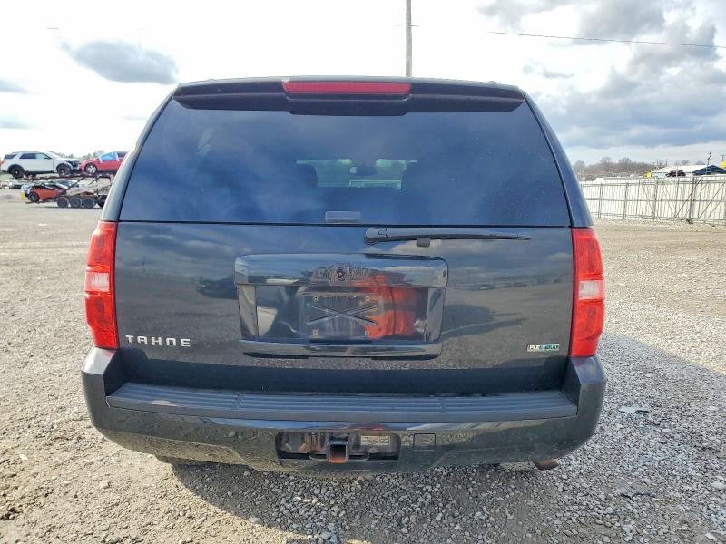 Photo 6 from auction – 2011 CHEVROLET TAHOE K150 with VIN 1GNSKAE07BR213972