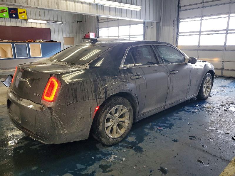 Photo 3 from auction – 2019 CHRYSLER 300 with VIN 2C3CCAAG7KH590643