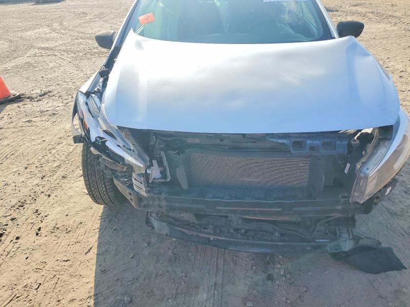 Photo 11 from auction – 2018 KIA FORTE LX with VIN 3KPFK4A78JE178478