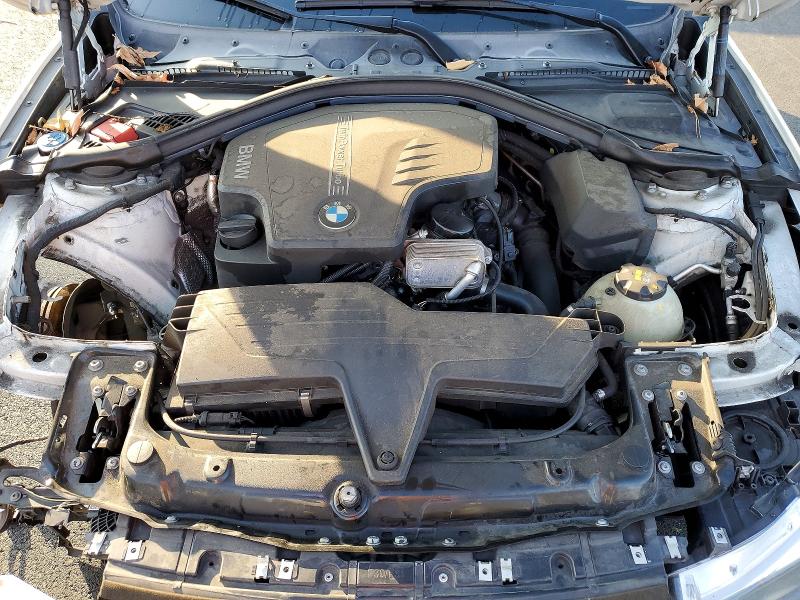 Photo 11 from auction – 2016 BMW 328 with VIN WBA8E9G57GNU30564