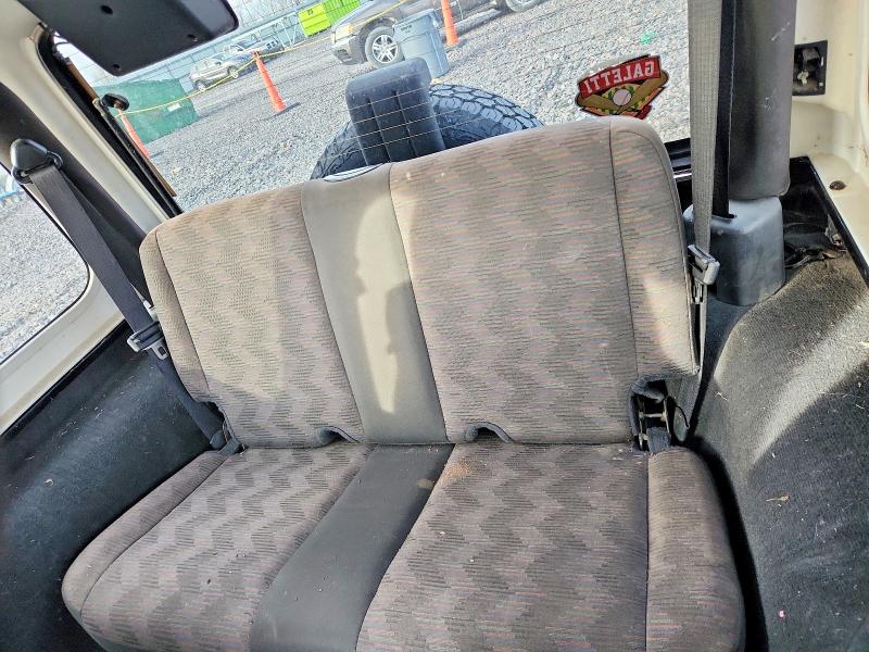 Photo 10 from auction – 2005 JEEP WRANGLER X with VIN 1J4FA39S15P334060