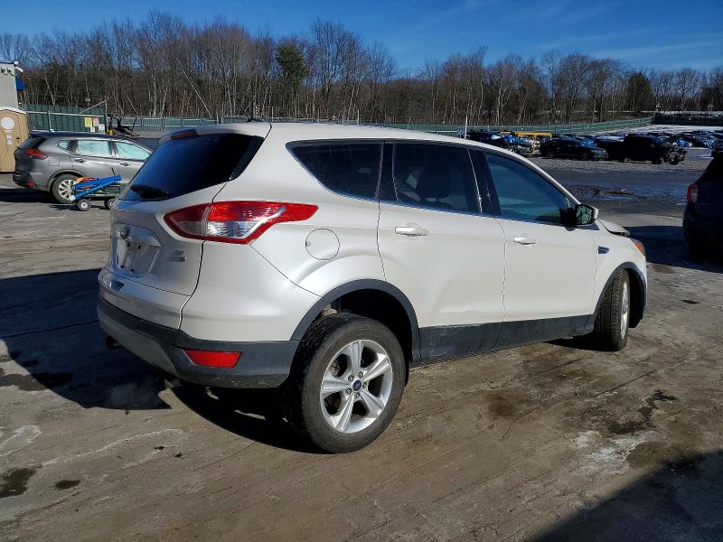 Photo 3 from auction – 2013 FORD ESCAPE SE with VIN 1FMCU9G96DUC02104