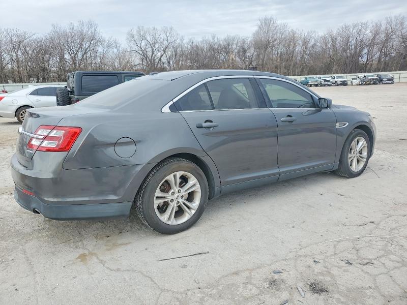 Photo 3 from auction – 2015 FORD TAURUS with VIN 1FAHP2D87FG172476