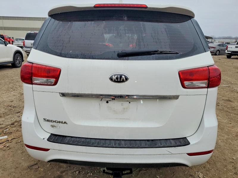 Photo 6 from auction – 2016 KIA SEDONA L with VIN KNDMA5C14G6102764