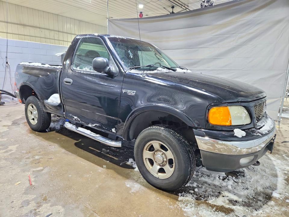 Photo 4 from auction – 2004 FORD F-150 HERITAGE with VIN 2FTRF08204CA33736