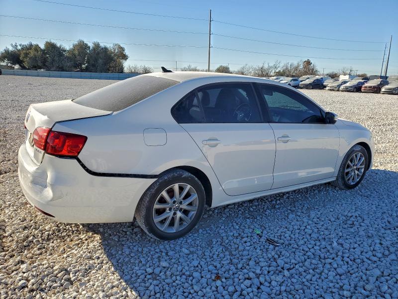 Photo 3 from auction – 2011 VOLKSWAGEN JETTA SE with VIN 3VWDX7AJ2BM383045