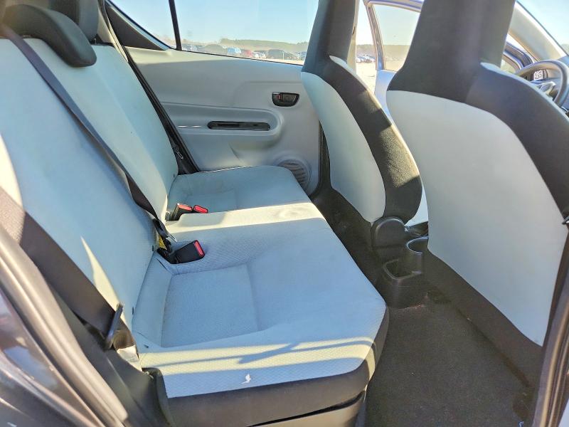Photo 10 from auction – 2012 TOYOTA PRIUS C with VIN JTDKDTB30C1009480