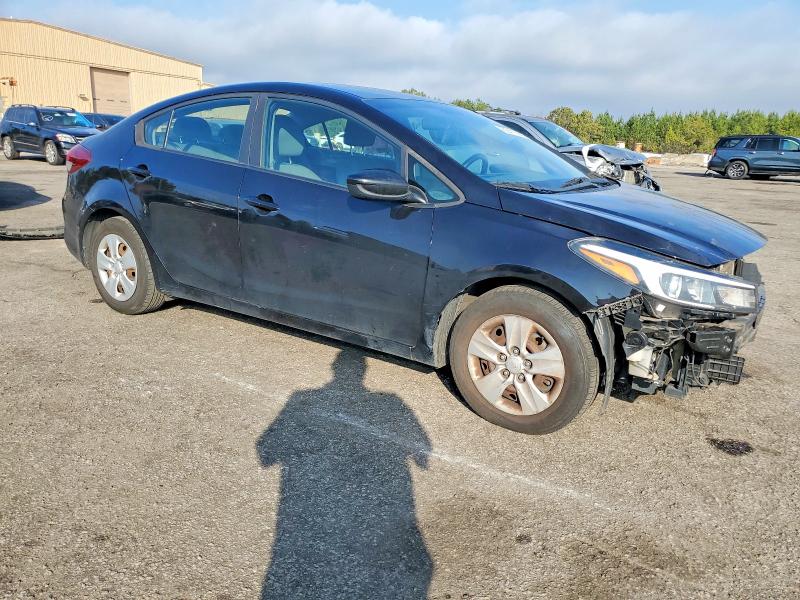 Photo 4 from auction – 2018 KIA FORTE with VIN 3KPFK4A72JE204119