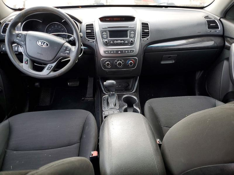 Photo 8 from auction – 2015 KIA SORENTO LX with VIN 5XYKT4A79FG587675