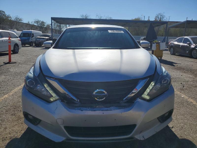 Photo 5 from auction – 2017 NISSAN ALTIMA 3.5 with VIN 1N4BL3AP9HC137936
